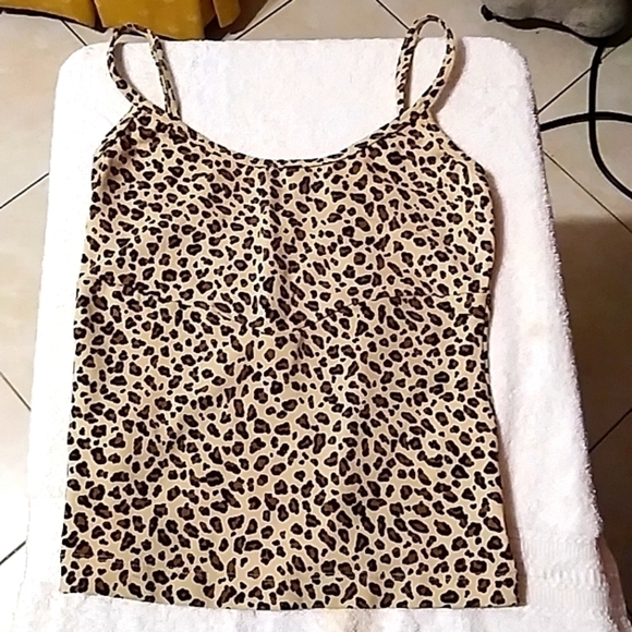 🌟Hippies🌸Super Cute Cheetah Print Yoga/Workout Top. - Picture 2 of 4